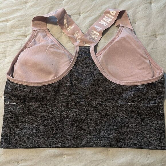 Pink seamless active set - Picture 3 of 4